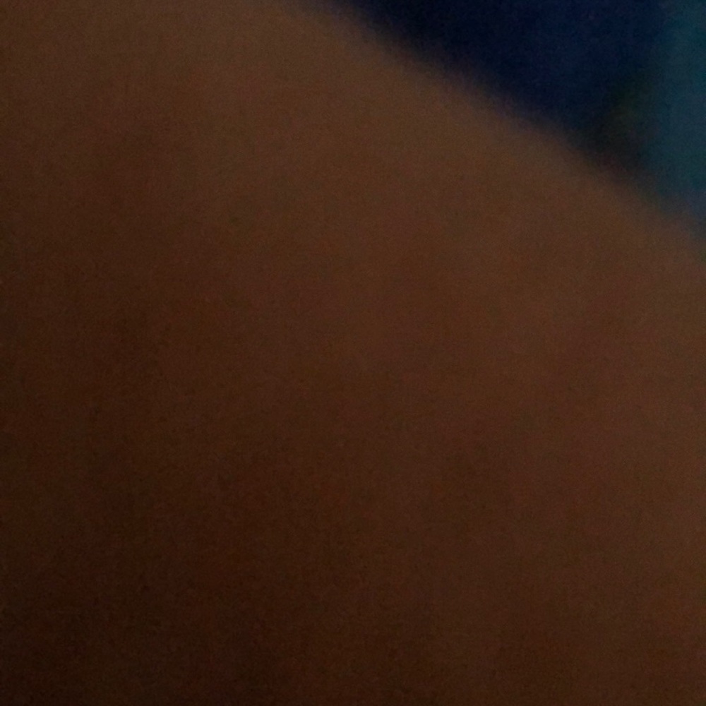 Meet your Posher, Claudia